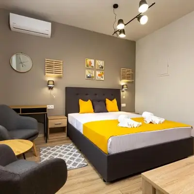 Kapana Guest House on Central Pedestrian street with Parking included