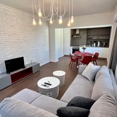 LOCATION ! LOCATION ! LOCATION ! City Garden View Apartment