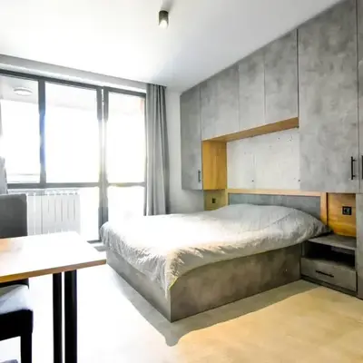 6 Studios 6 Bathrooms 2 Levels Kitchens