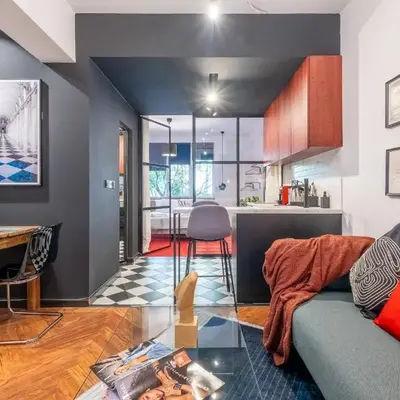 Central Art-Inspired Flat with Private Garage