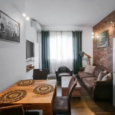 Designer 1BD Cinématique on Solunska by Flat Mаnager
