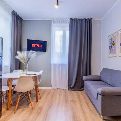 Eiffel Elegance - Stylish Sofia Apartment