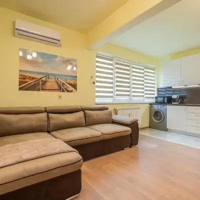 Top Location Central New & Spacious 3 BDR apt Medical Academy