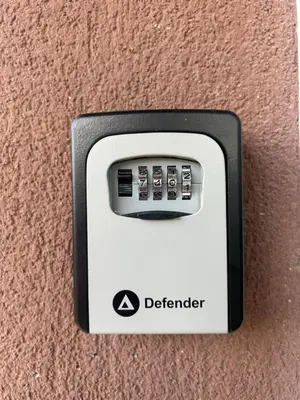 an electrical outlet with the word defender on it at John Apartment 2 in Blagoevgrad