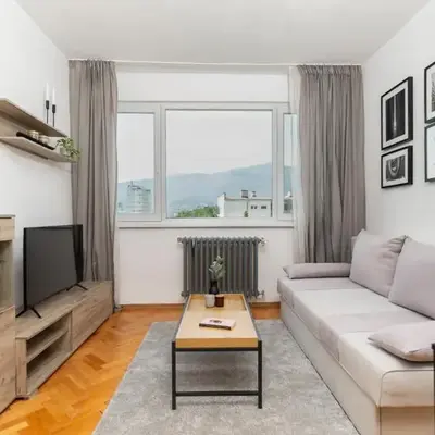 Black Peak Panorama central apartment