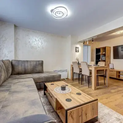 Rhodope Escape - Modern 1BR Apartment with Balcony & Free Parking