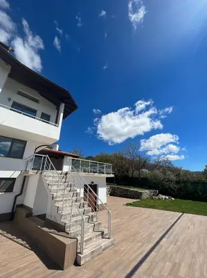 Gallery image of The Rising Sun Villa in Anton