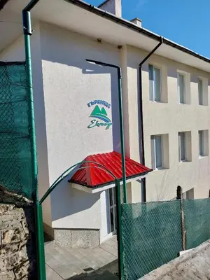 Gallery image of ГЪРБИЩЕ ЕКОТУР - къща за гости in Yabulkovets