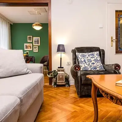 Central Family Apt Fuzzy Muzzy 2 bedrooms MU University