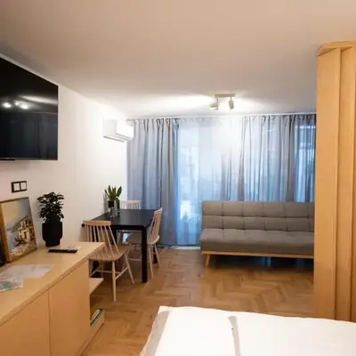 Luxury studio 12-4