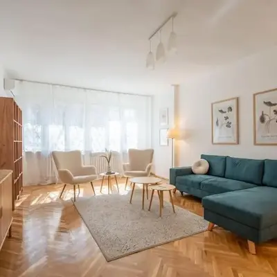 Modern and Calm 2BDRM Apt in City Centre