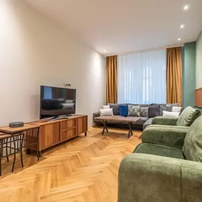 Elegant & Stylish 2-Bedroom Apartment