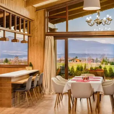 Pirin Golf Lux Villa for Ski & Chill by Top Kvartiri Ltd