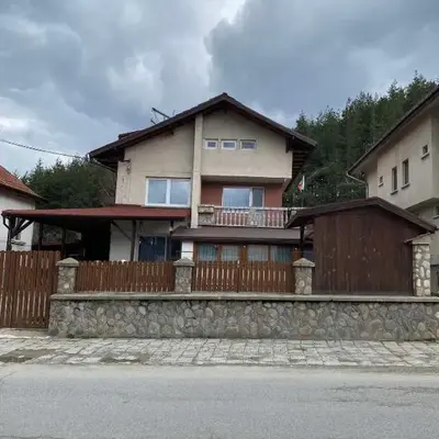 Къща за гости Хриси