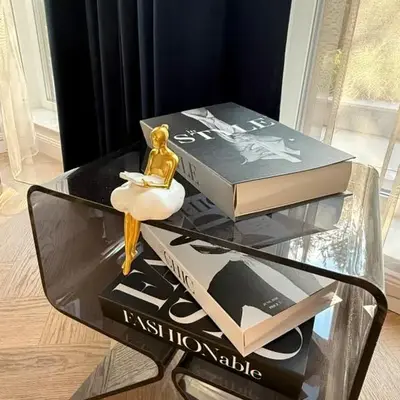 The Giraffe's apartment