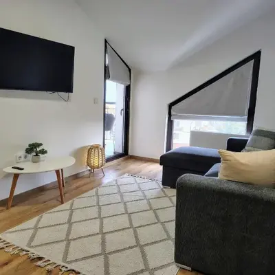 White Peak 2rooms ap