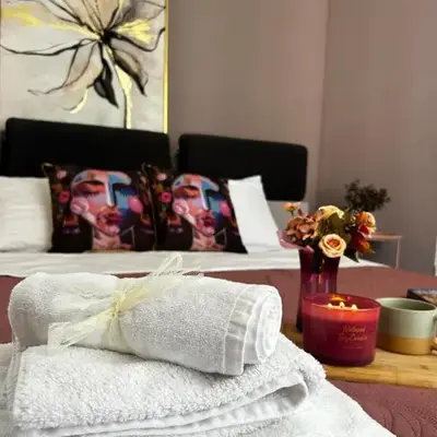 Rea Liliya - Artistic and Inviting Nook