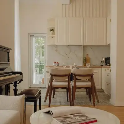 Elegant Escape-High Ceilings
