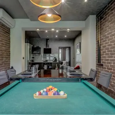 Sophisticated 2BDRM 2BATH and Billiard