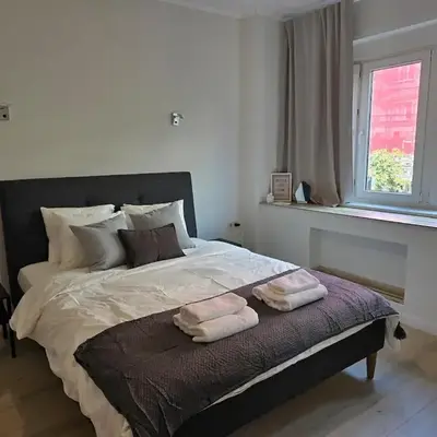 Modern 100m Apt In Sofia Center Vitosha Blvd