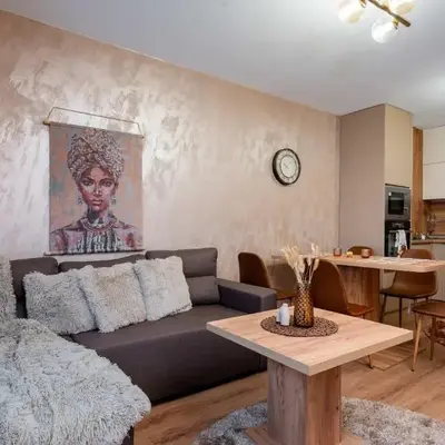 Warm & Spacious Stay with Balcony
