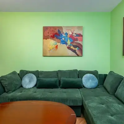 Life in Colours - Artistic 1BD Apartment