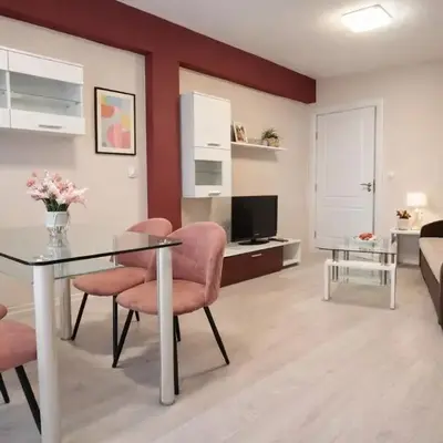 Old Town Prime Apartment & Parking