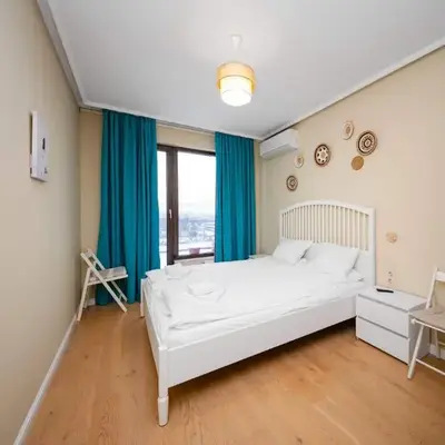Sunny 1BR with Balcony