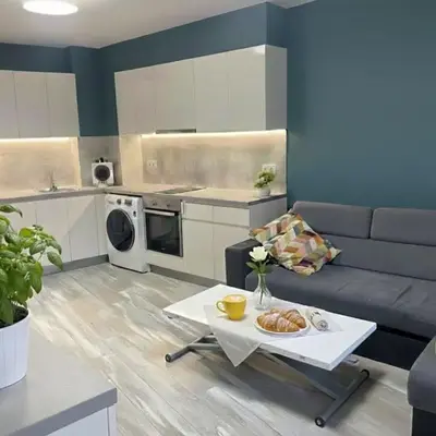 Cozy Central Apartment-Welcome Coffee and Wine