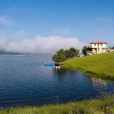 Divna Forest & Lake House