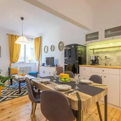 Downtown Wanderlust Apartment