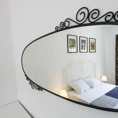 Top center big family apartment with garden view