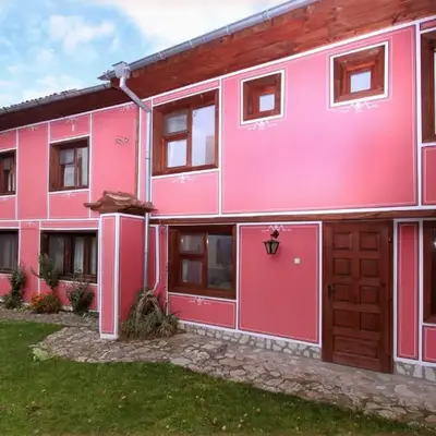 Nenchova Guest House