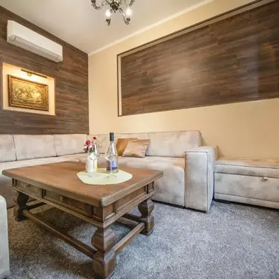 Hotel Antique - free private parking