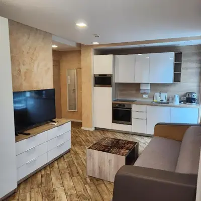 Colonel apartment dream