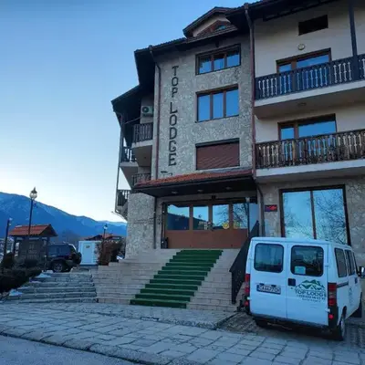 4 Seasons 2 - Top Lodge
